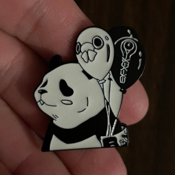 Jujutsu Kaisen Accessories - Charming Panda Jujutsu Kaisen Anime Enamel Pin - Black and White